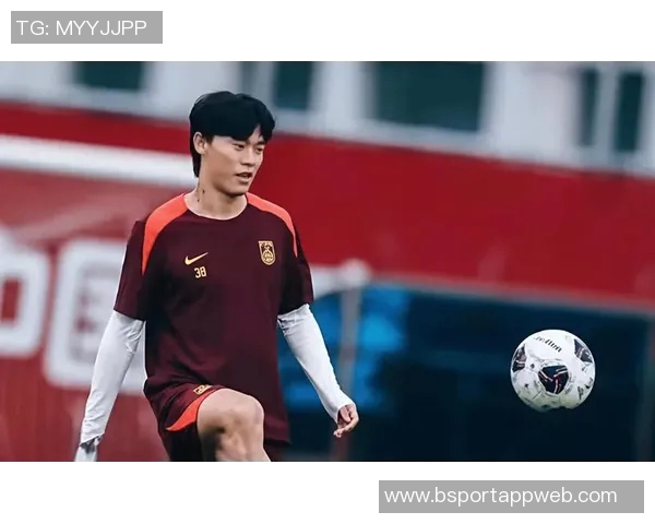 胡荷韬低射险些破门大迫敬介扑救失误几乎自摆乌龙