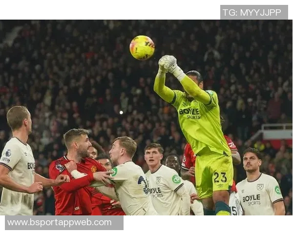 基恩质疑曼联表现为何连西汉姆都畏惧球员为何选择为曼联效力 基恩质疑曼联表现为何连西汉姆都畏惧球员为何选择为曼联效力