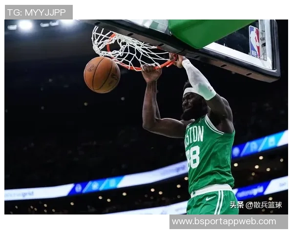 乌布雷状态火热合同年表现亮眼场均21分助攻与三分命中率飙升 乌布雷状态火热合同年表现亮眼场均21分助攻与三分命中率飙升