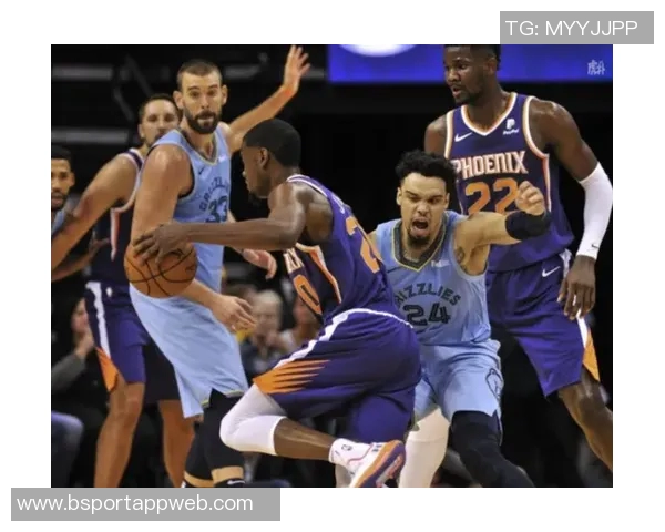 小里弗斯反击灰熊指责狄龙是毒瘤球队依旧问题重重态度不改见谁怼谁 小里弗斯反击灰熊指责狄龙是毒瘤球队依旧问题重重态度不改见谁怼谁