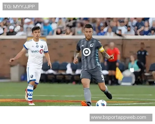 梅西精彩表现助力球队晋级赛后与辛辛那提球员互换球衣庆祝 梅西精彩表现助力球队晋级赛后与辛辛那提球员互换球衣庆祝