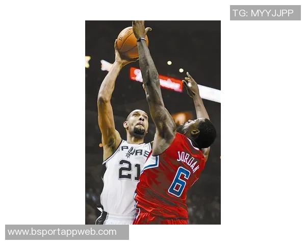 快船若签德罗赞将面临巨大风险他未必能超越比尔的表现 快船若签德罗赞将面临巨大风险他未必能超越比尔的表现