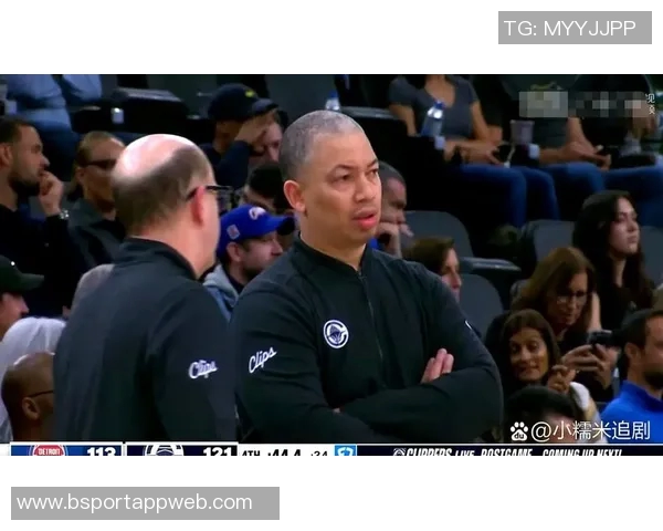 卢教练强调末节失误需加强防守和篮板争夺以提升比赛竞争力