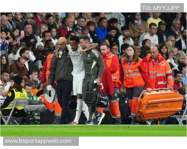 皇马官方宣布米利唐右腿内收肌受伤预计缺阵两到三周