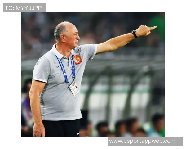 费利佩路易斯带队冲击决赛有望成解放者杯历史第九位双冠球员教练