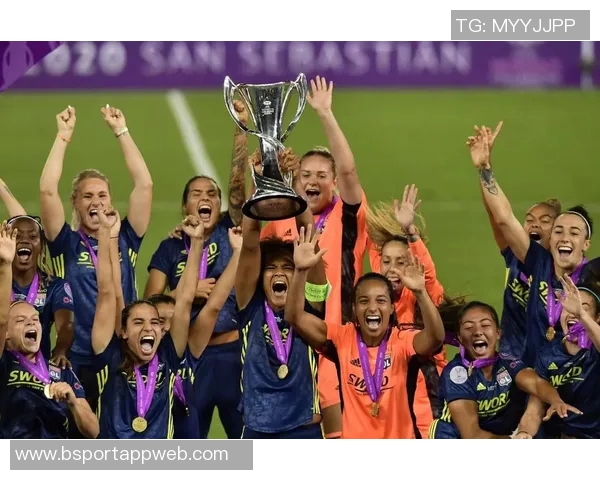 女足欧冠小组赛精彩纷呈巴萨曼联拜仁狼堡里昂携手晋级淘汰赛