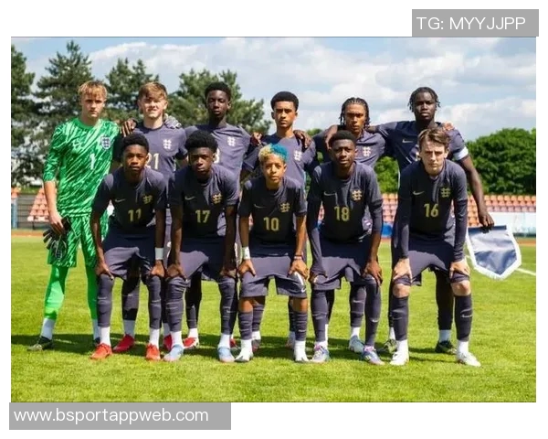 英格兰U15八年前名单曝光帕尔默贝林等六人现身身价合计五亿六千万 英格兰U15八年前名单曝光帕尔默贝林等六人现身身价合计五亿六千万