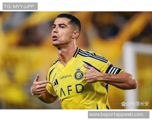 C罗传中意外反弹安吉洛破门胜利队在第30分钟成功扳平比分