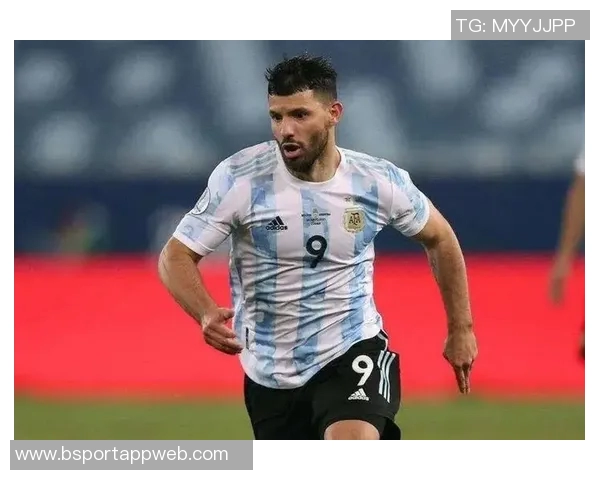 阿圭罗谈梅西未来希望他继续踢球世界杯归属他个人决定